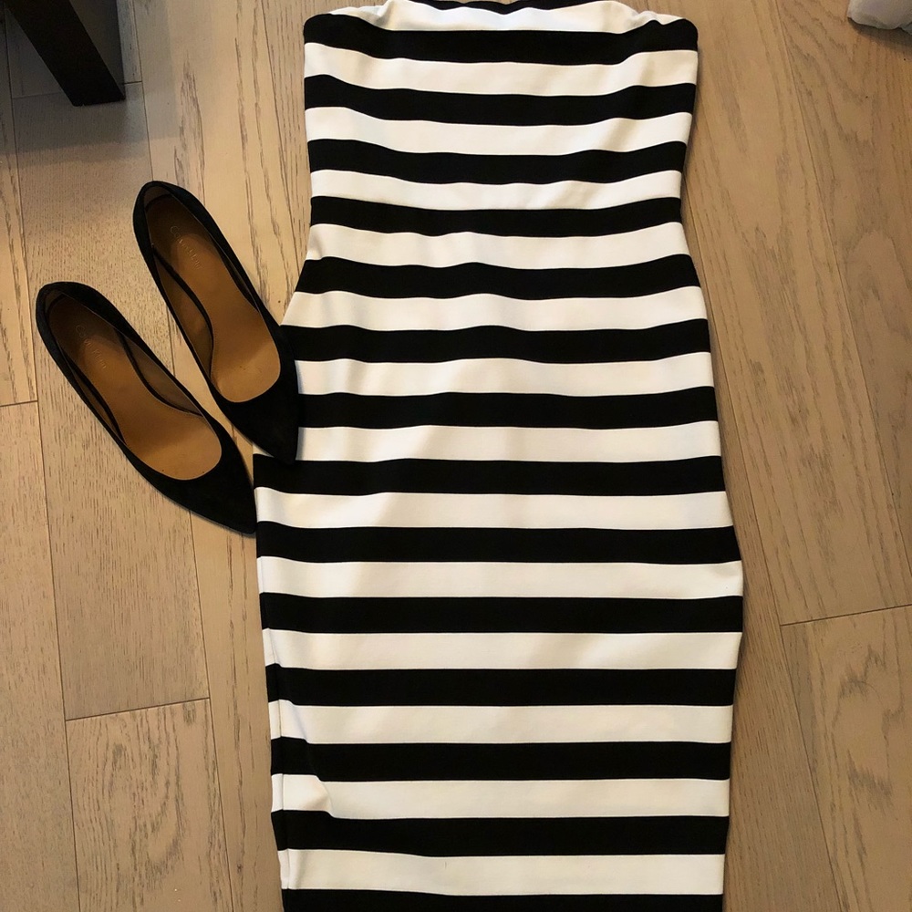 Gorgeous black and white midi dress. Strapless